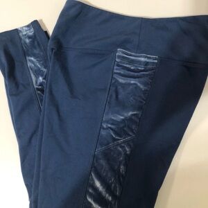 PINK Victoria's Secret Fleece Lined Cozy Blue Leggings with Shiny Velvet Trim